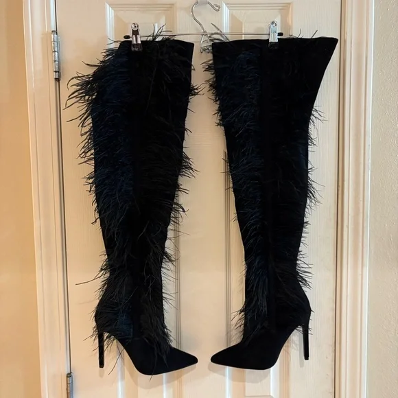 Fashion Nova Like a Diva OverThe Knee Boots in black stiletto heel side zipper. - Picture 3 of 12